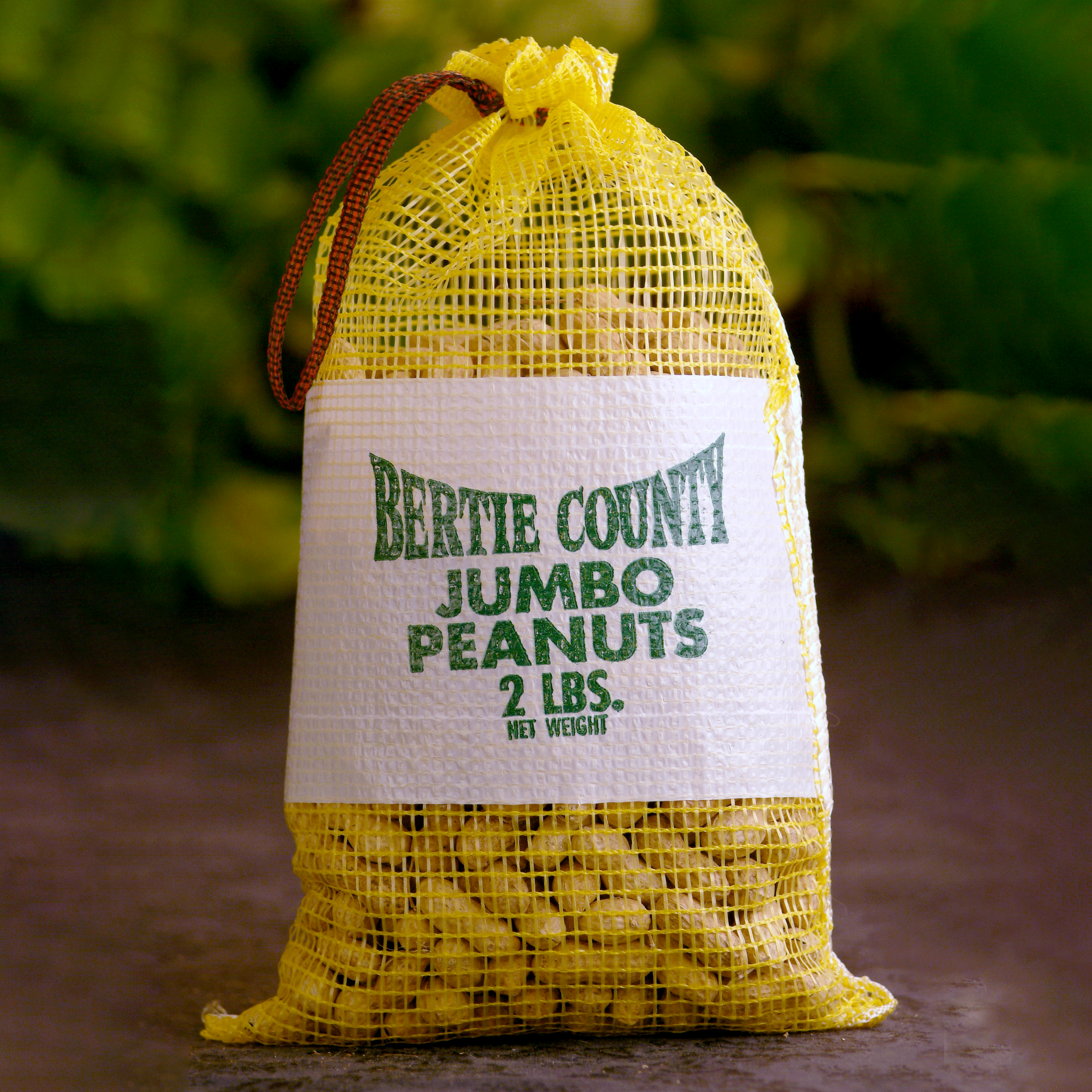 Jumbo Raw In Shell Peanuts